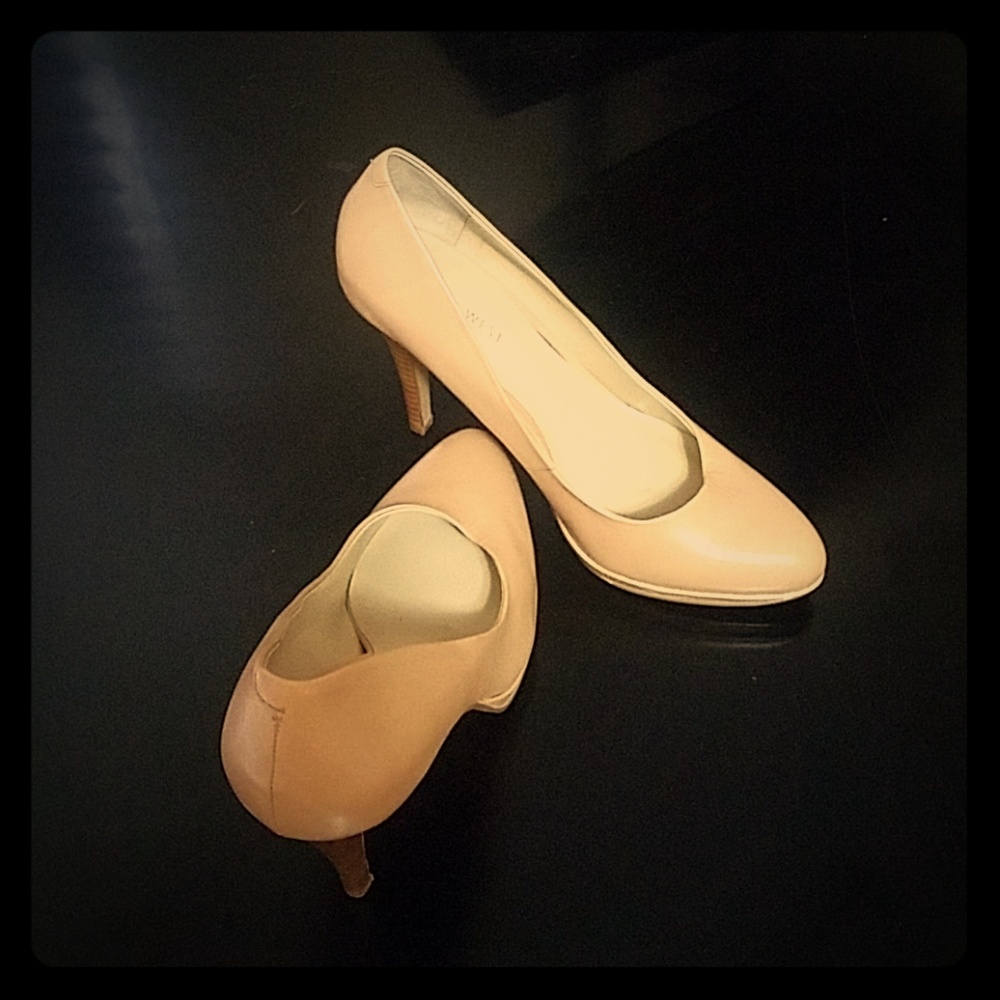 Shoes - Nine West Pumps
